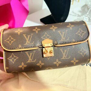 LV Pochette Camille
